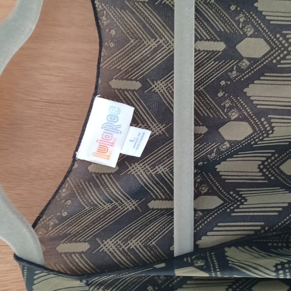 LulaRoe cardigan - Picture 3 of 3